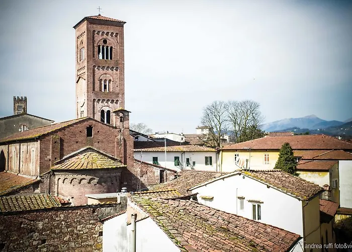 Il Rifugio Degli Innamorati...Di Lucca